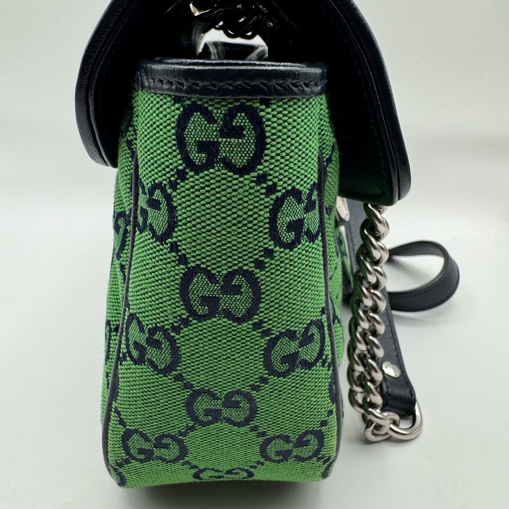 Gucci GG Canvas Small Marmont Matelassê Shoulder bag. - Picture 4 of 15